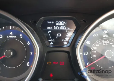 2011 Hyundai Elantra Limited z USA, uszkodzony, nr VIN 5NPDH4AE2BH009607